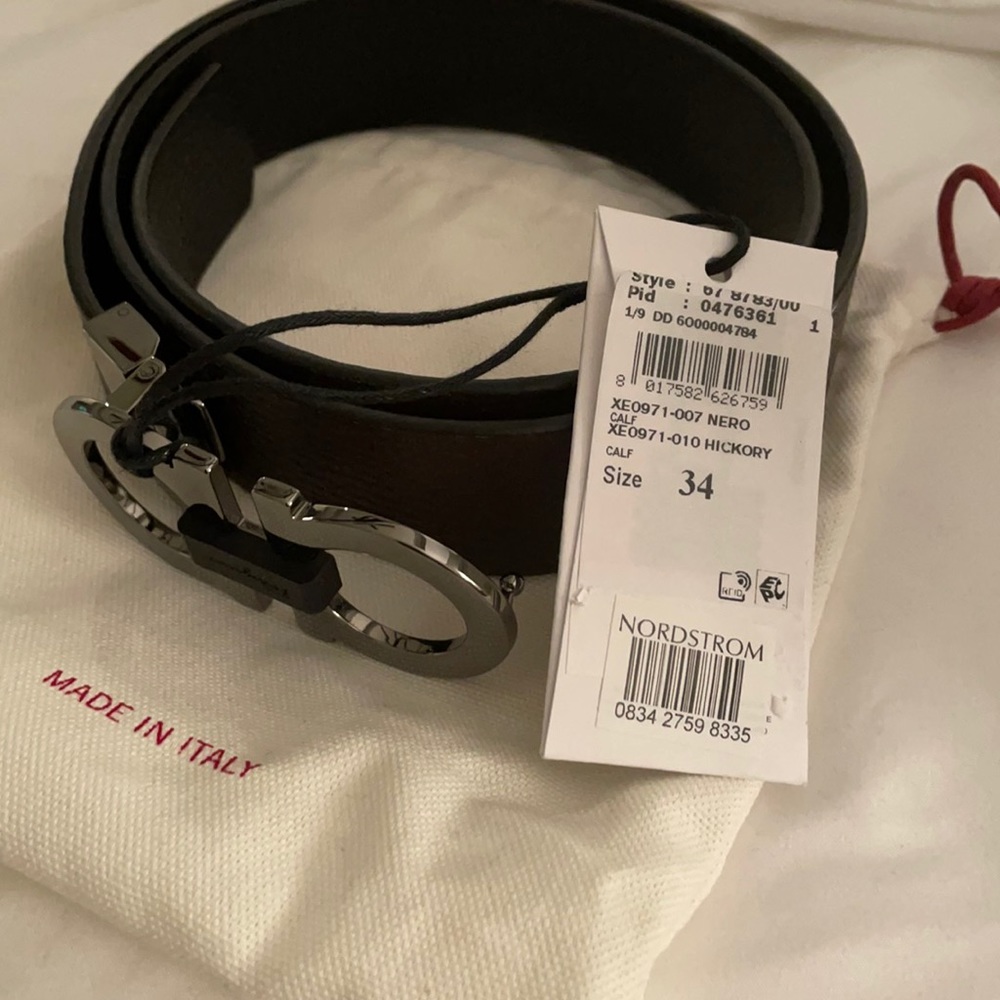 Reversible Double Gancio Belt, brand new with tag. Size 34, color black/hickory